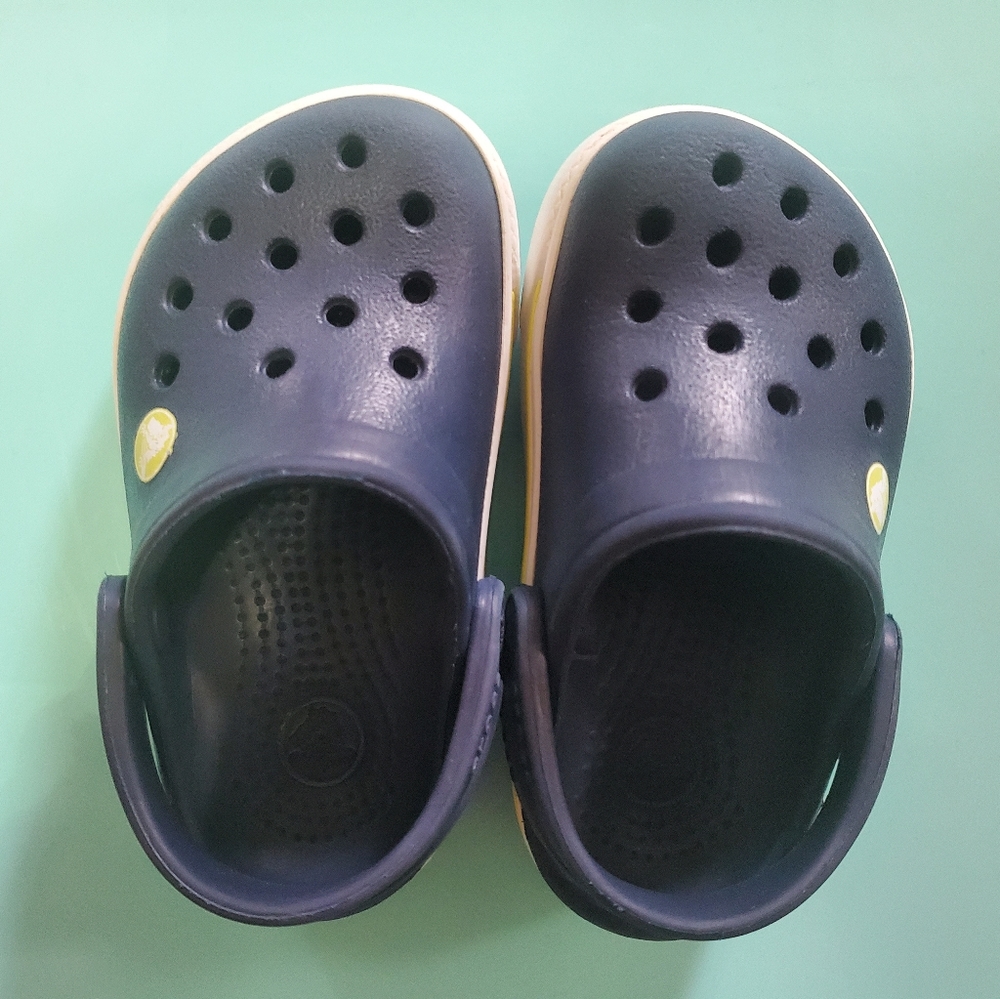 Size 4C Boys Crocband Clogs
